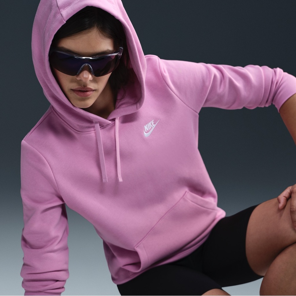 NIKE Sportswear Club Fleece Pullover Hoodie
